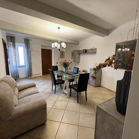 הוילה סוטרי La Rocchetta מראה חיצוני תמונה